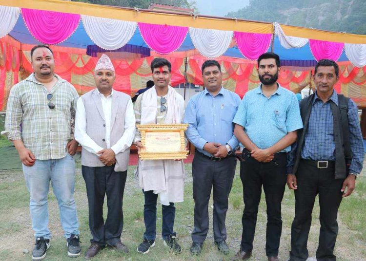 तेक्वान्दोका प्रशिक्षक तथा स्काउटका बुटवल प्रमुख आयुक्त खरेल सम्मानित