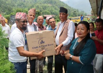 गुल्मीको सत्यवती गाउँपालिकामा कपडा बैंक सञ्चालन, ४९१ जनालाई न्यानो कपडा वितरण
