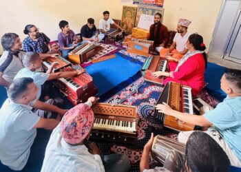 गुल्मी र स्याङ्जामा हार्मोनियम प्रशिक्षणप्रति बढ्दो आकर्षण, लोकभजन र मौलिक संस्कृतिको संरक्षणमा रुरु सञ्चार कलाघर सक्रिय